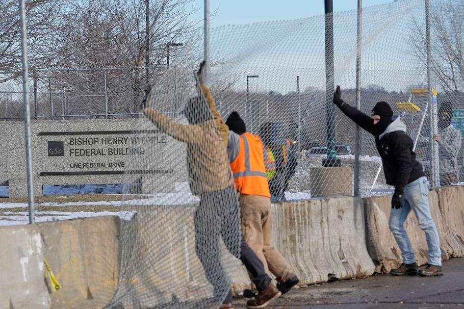 AP PHOTO / JEN GOLBECK