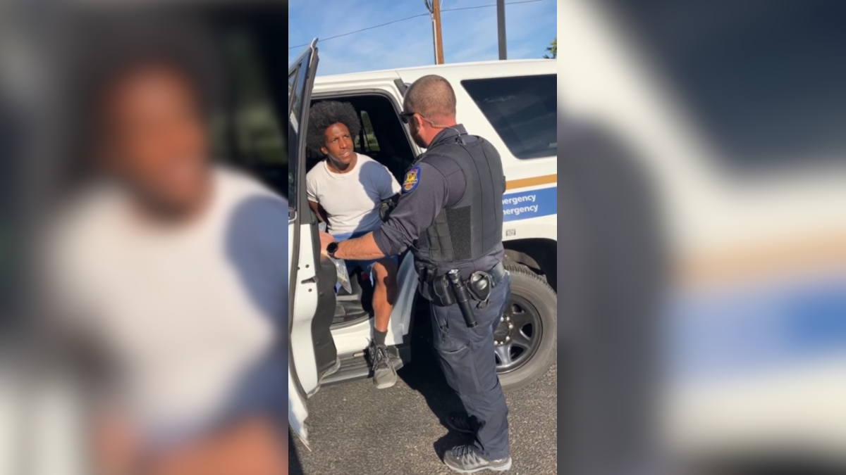 WSJ reporter detained outside Phoenix bank U.S. Press Freedom Tracker