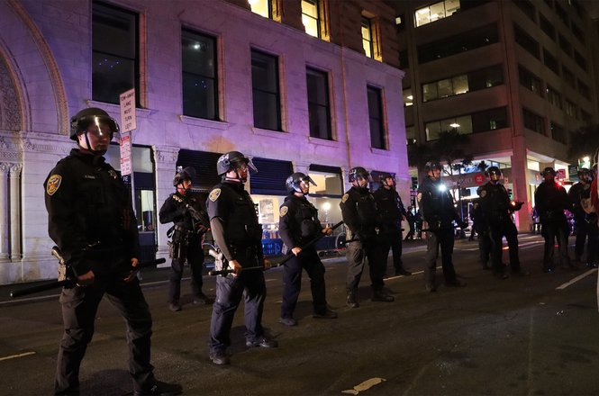 Police surround demonstrators and press amid immigration protests near the Immigration and Customs Enforcement building in San Francisco on June 8, 2025. Student journalist Sam Grotenstein was detained in the kettle for approximately an hour.