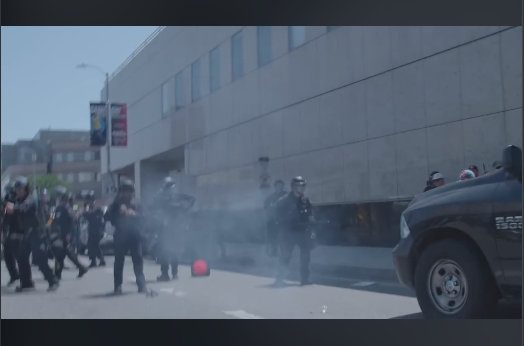 SCREENSHOT COURTESY DEXTER THOMAS VIA INSTAGRAM