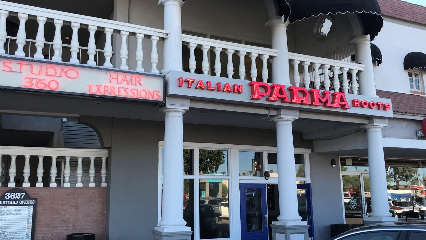 cellphone_assault_restaurant.jpg